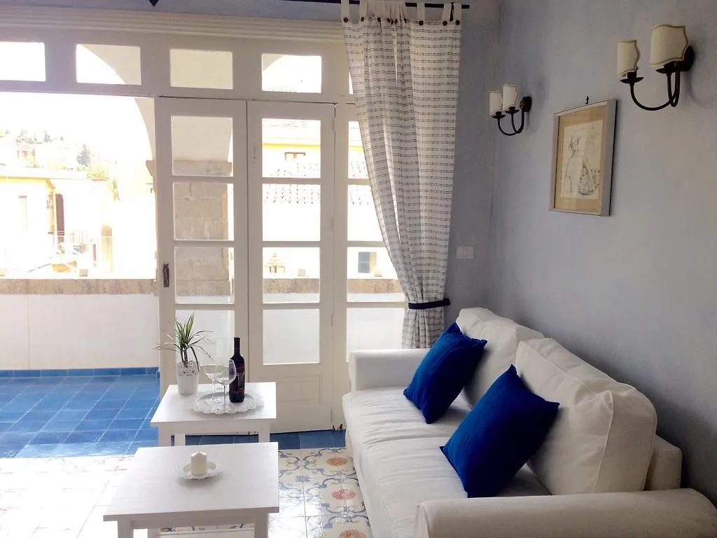L'Atelier Del Pittore Apartment 陶尔米纳